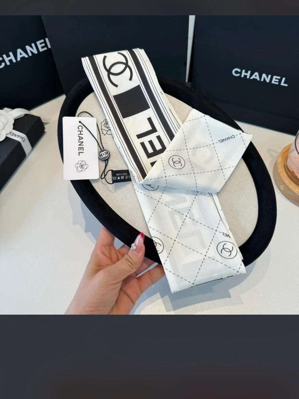 🖤 Double C Designer Black White Letter Logo Spell Out Silk Scarf